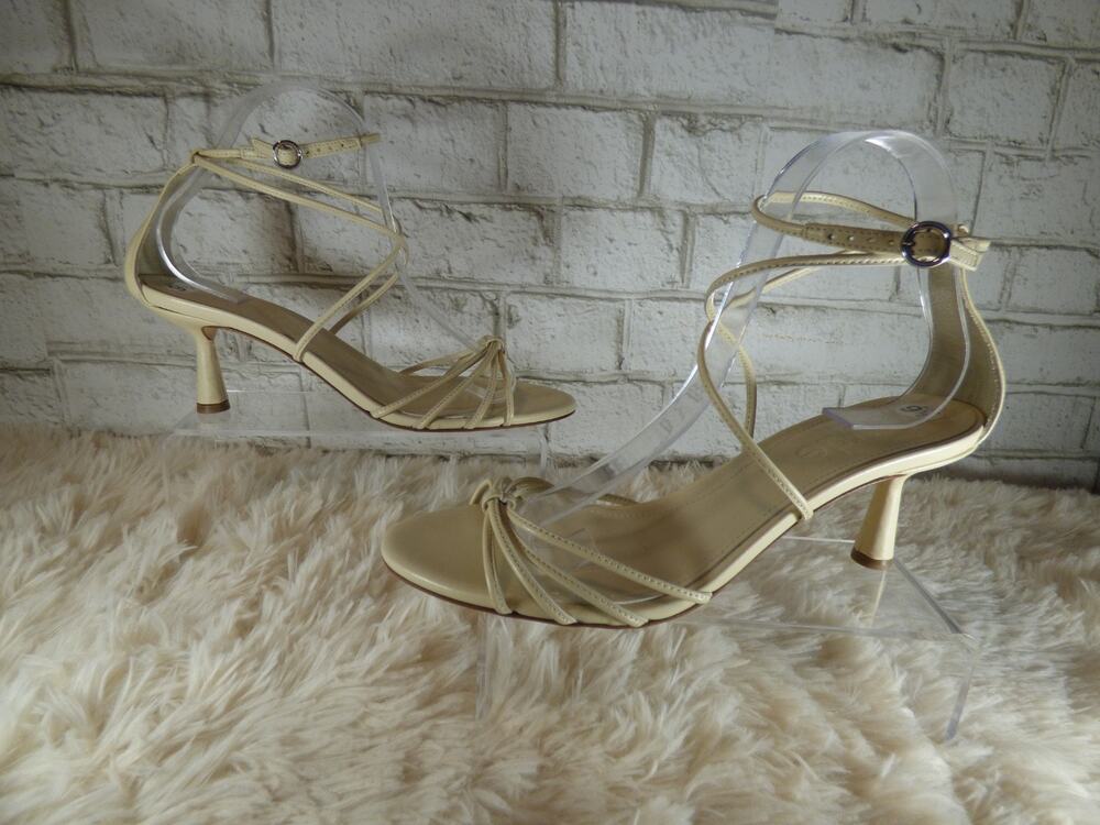 Aeyde Maeve Creamy Nappa Lamb Leather Strappy Heels Size 9 US NEW